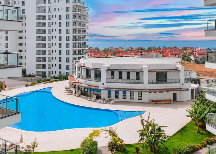 Caesar Blue Seaside Luxury Apartments