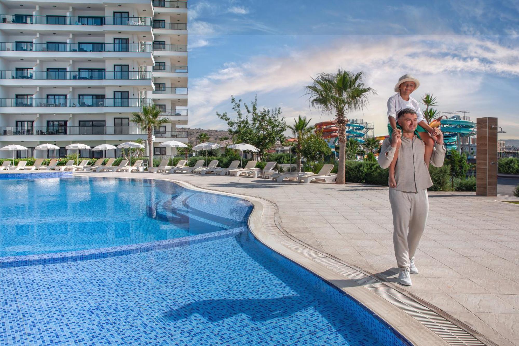 Caesar Blue Seaside Luxury Apartment